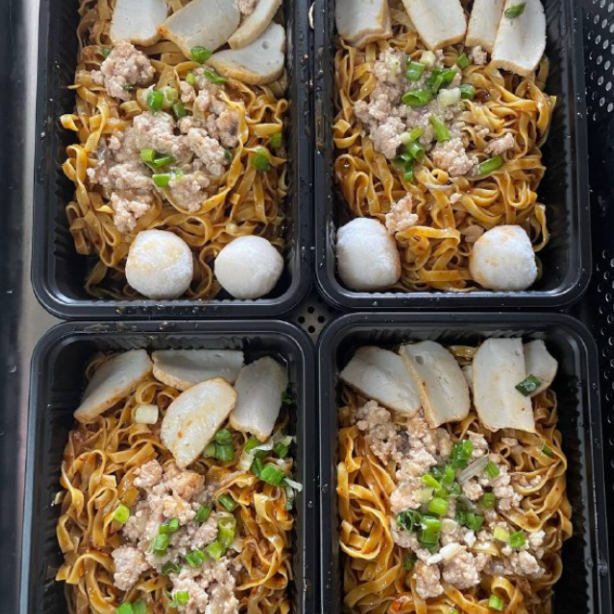 Fishball Noodles (Mee Pok)