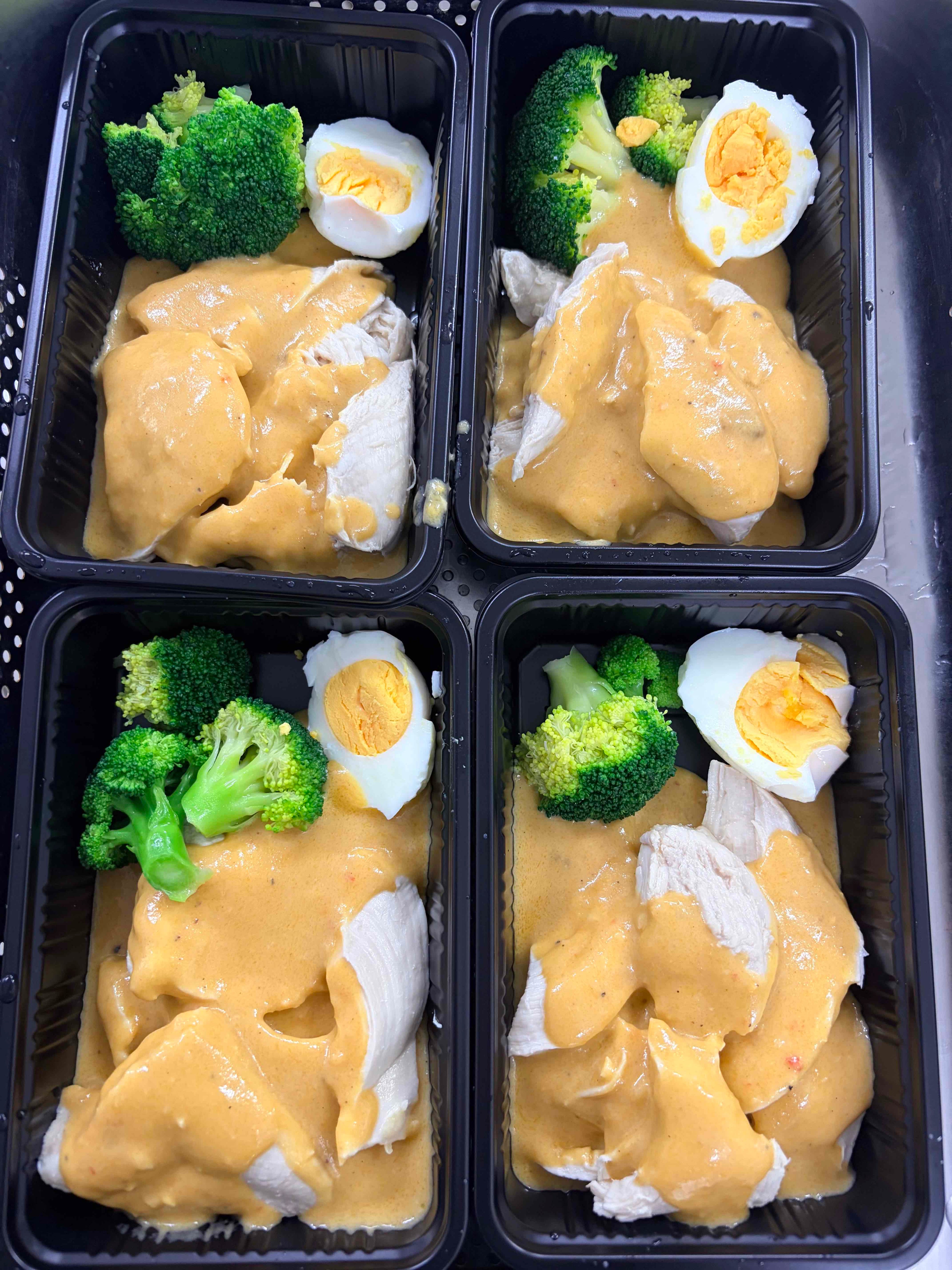 Salted Egg Chicken Breast Meal (Frozen)
